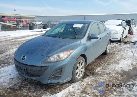 2011 Mazda Mazda3 I Touring z USA, uszkodzony, nr VIN JM1BL1VG6B1473720